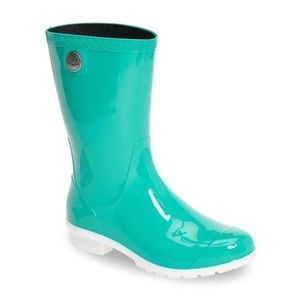 NWT Women's UGG Sienna Rain Boot Neon Green